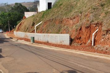 OBRA NA RUA DEMÉTRIO JAMAL BENEFICIA MORADORES DE BAIRROS DE CAXAMBU