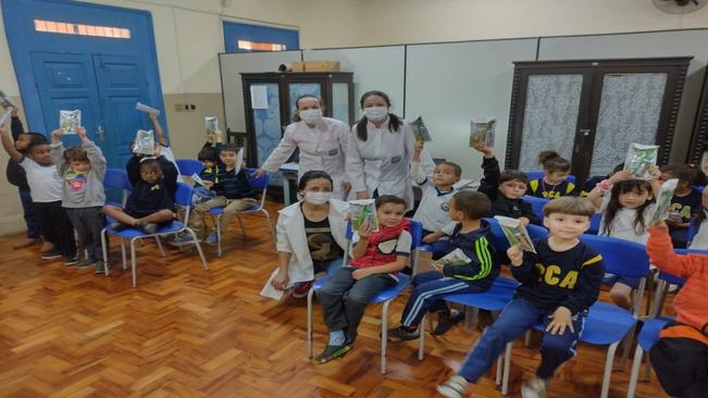 EQUIPE DA SAÚDE BUCAL VISITA ESCOLAS MUNICIPAIS