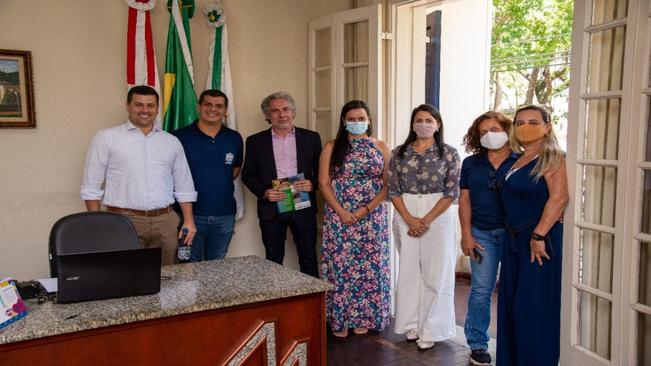 PREFEITURA DE CAXAMBU, GOVERNO DE MINAS E FUNDAÇÃO DE ARTES DE OURO PRETO FIRMAM CONVÊNIO PARA AÇÕES DE CULTURA E TURISMO